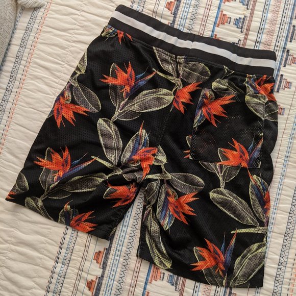 Tropical Floral Print Shorts - Picture 3 of 5